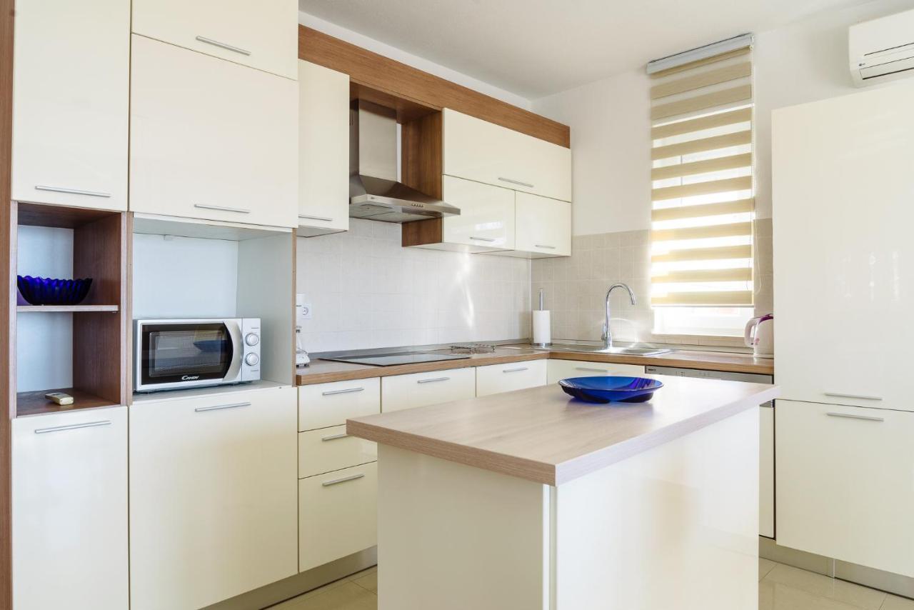 Apartman Niko Kastela Luaran gambar