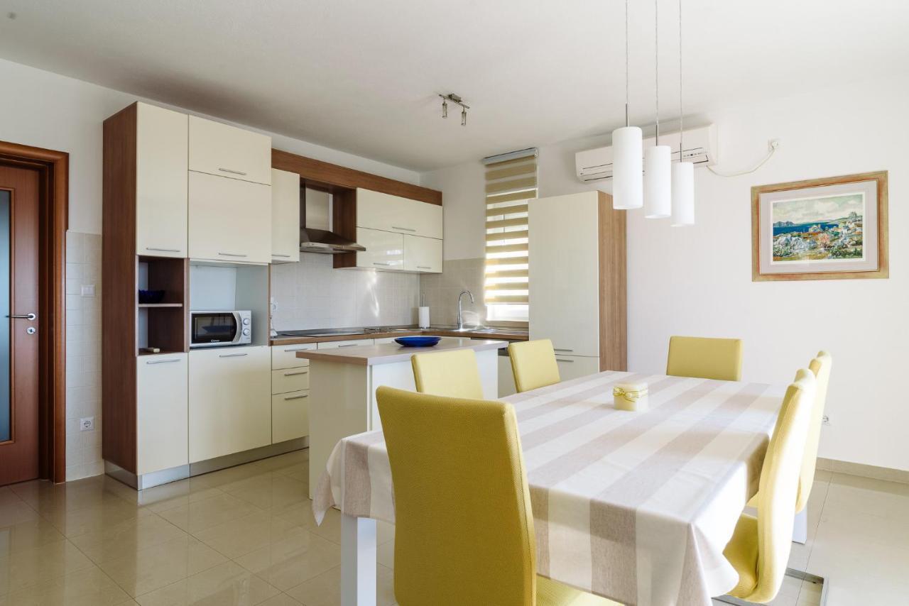 Apartman Niko Kastela Luaran gambar