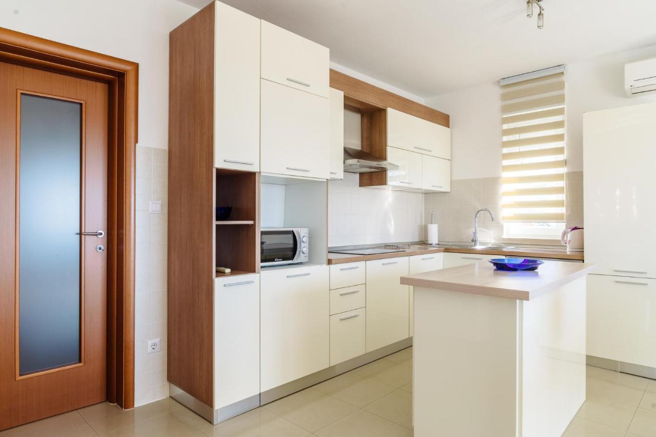 Apartman Niko Kastela Luaran gambar
